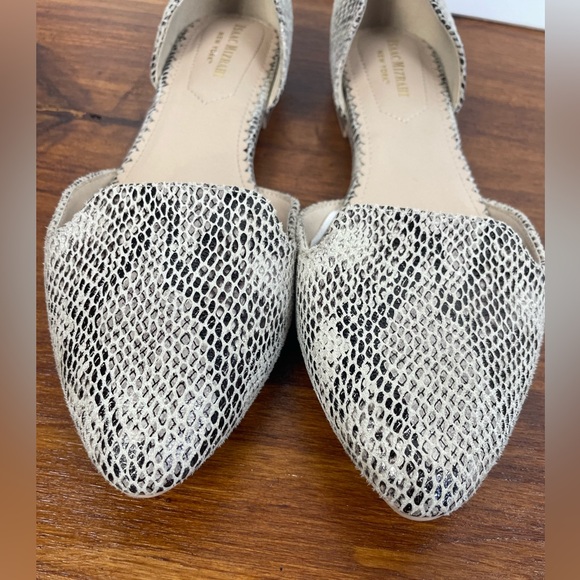 Isaac Mizrahi Snakeskin Print Low Heel Slip-on Flats Size 8 Women’s EUC - Picture 2 of 7